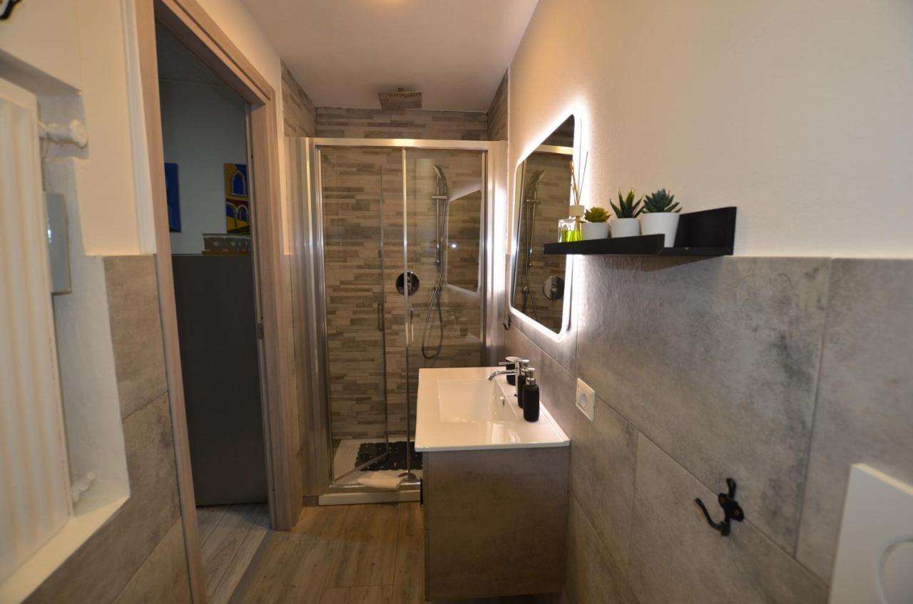 Art Design Apartment - City Center ミラノ エクステリア 写真